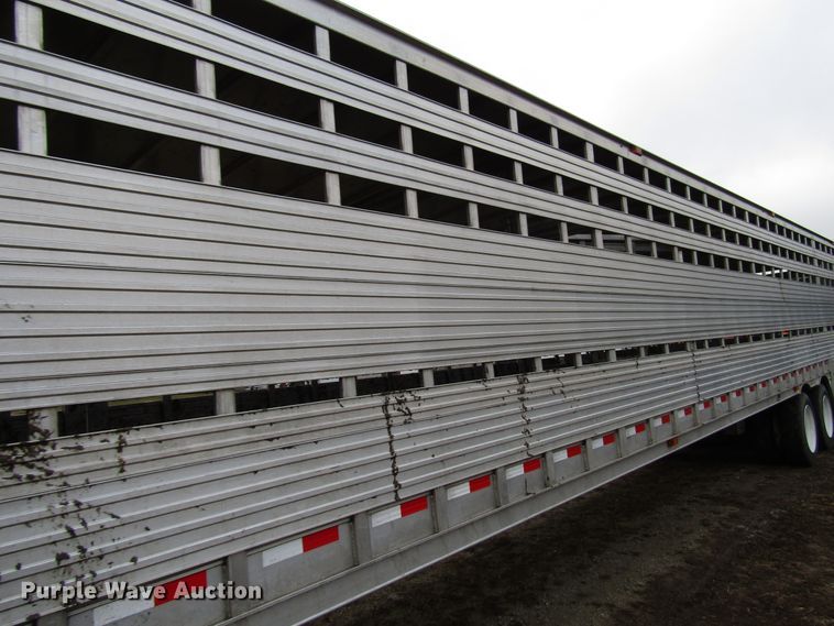image for item DH8369 2016 Barrett 15L5902 livestock trailer
