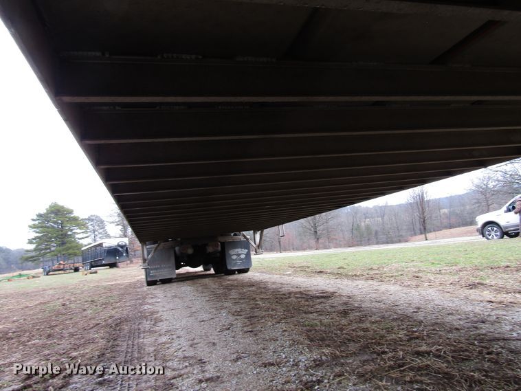 image for item DH8369 2016 Barrett 15L5902 livestock trailer