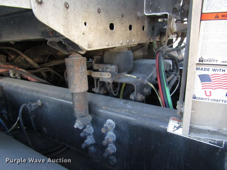 image for item DH8454 2006 Freightliner Columbia semi truck