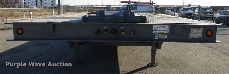 image for item DH8456 2004 Trail-Eze TE70HT drop deck trailer