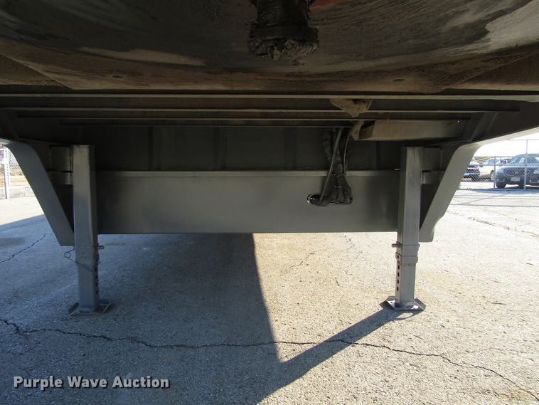 image for item DH8456 2004 Trail-Eze TE70HT drop deck trailer