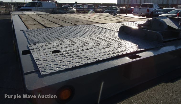 image for item DH8456 2004 Trail-Eze TE70HT drop deck trailer