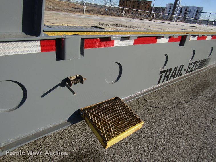 image for item DH8456 2004 Trail-Eze TE70HT drop deck trailer