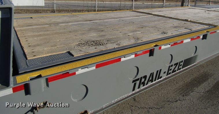 image for item DH8456 2004 Trail-Eze TE70HT drop deck trailer