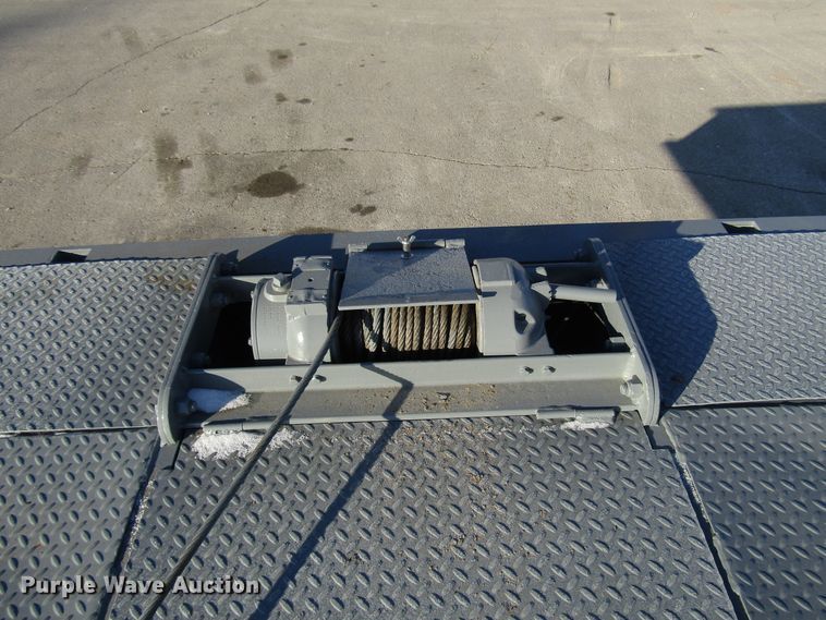 image for item DH8456 2004 Trail-Eze TE70HT drop deck trailer