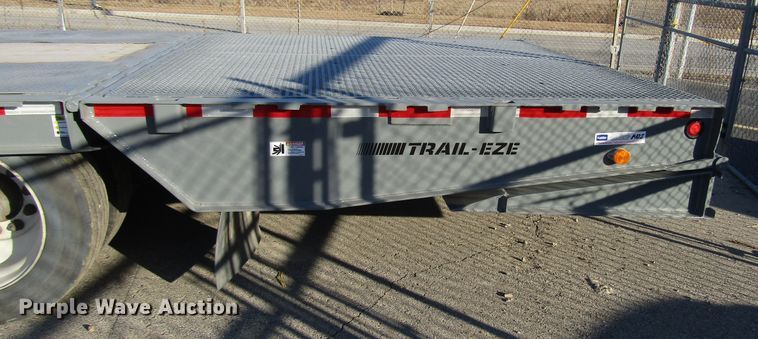 image for item DH8456 2004 Trail-Eze TE70HT drop deck trailer