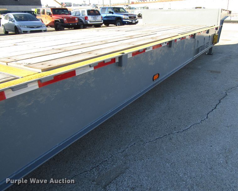 image for item DH8456 2004 Trail-Eze TE70HT drop deck trailer