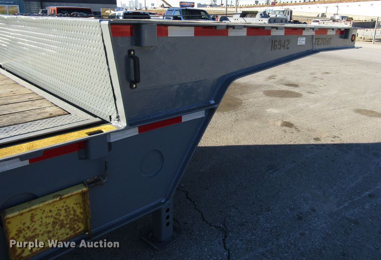 image for item DH8456 2004 Trail-Eze TE70HT drop deck trailer