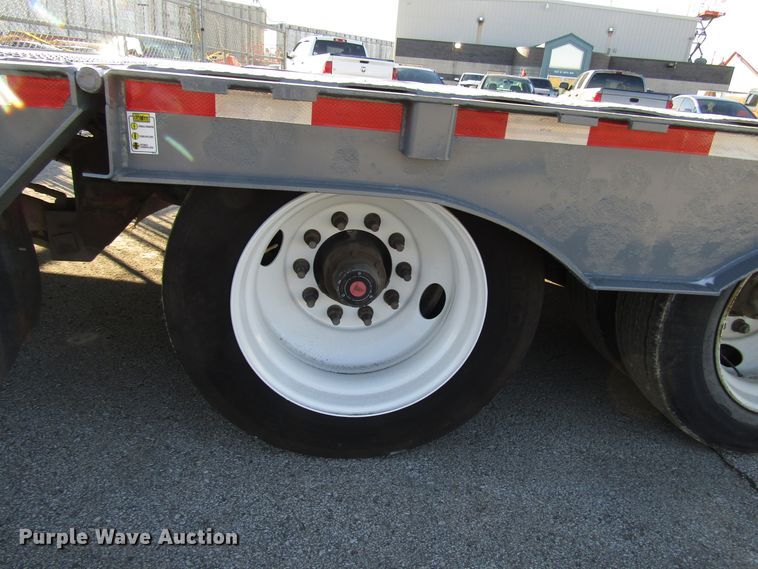 image for item DH8456 2004 Trail-Eze TE70HT drop deck trailer