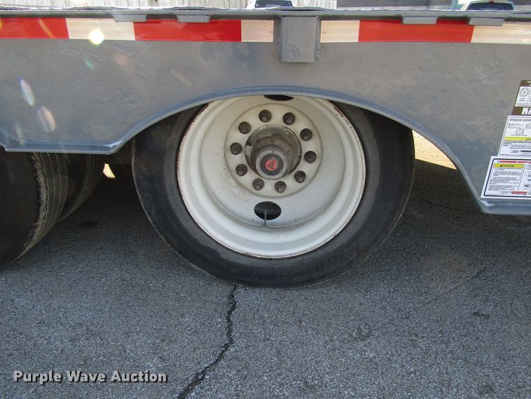 image for item DH8456 2004 Trail-Eze TE70HT drop deck trailer