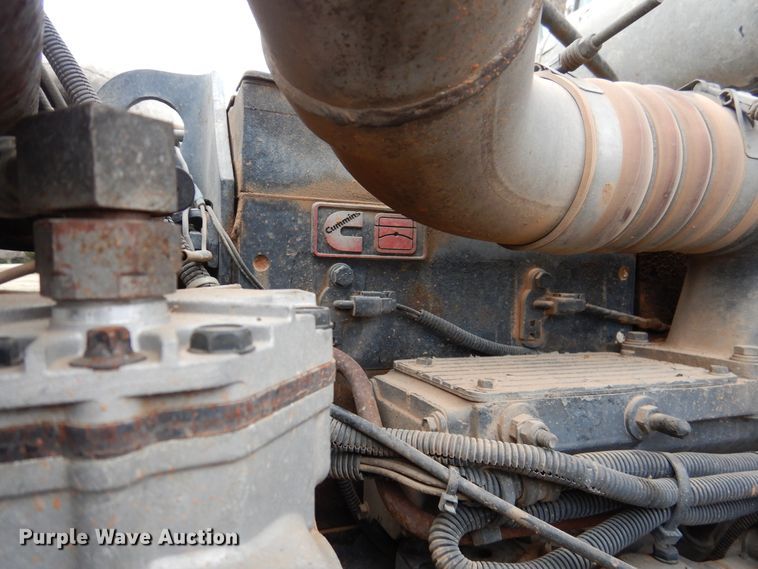 image for item DI0021 1994 Freightliner FLD semi truck