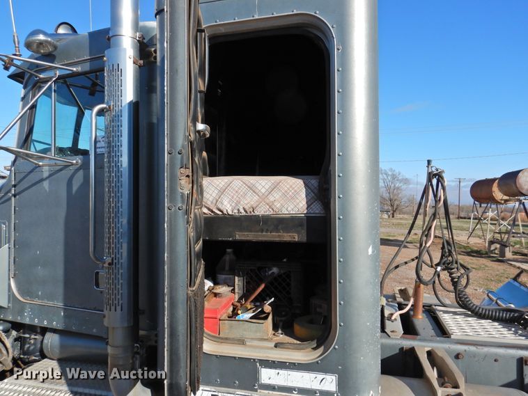 image for item DI0022 1984 Peterbilt 359 semi truck