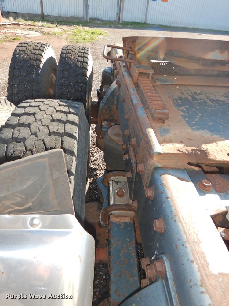 image for item DI0022 1984 Peterbilt 359 semi truck