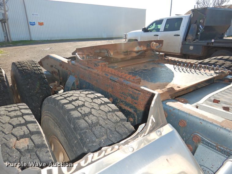 image for item DI0022 1984 Peterbilt 359 semi truck