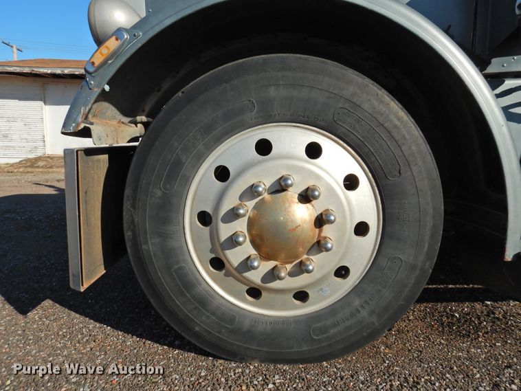 image for item DI0022 1984 Peterbilt 359 semi truck