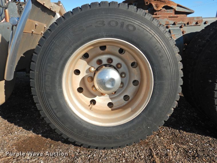 image for item DI0022 1984 Peterbilt 359 semi truck