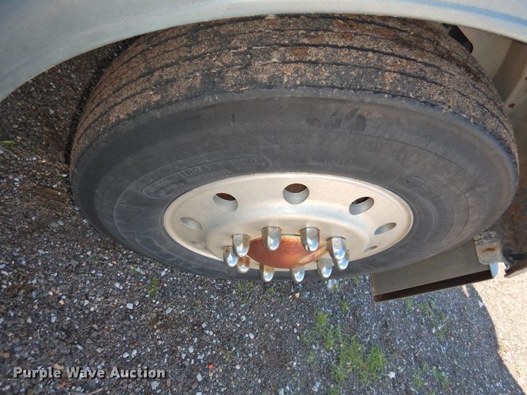 image for item DI0022 1984 Peterbilt 359 semi truck