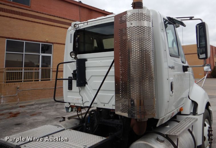 image for item EK9149 2011 International ProStar Premium semi truck