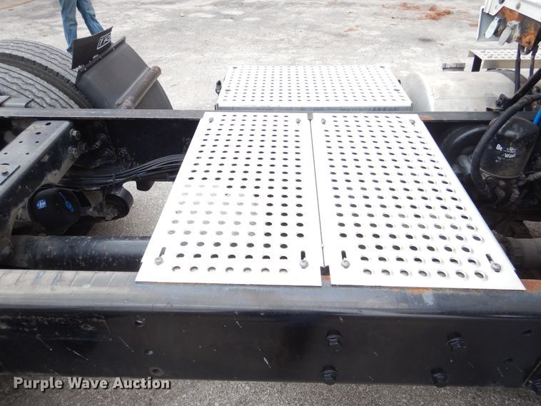 image for item EK9149 2011 International ProStar Premium semi truck