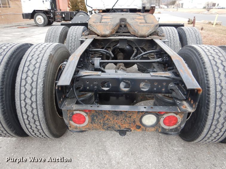 image for item EK9149 2011 International ProStar Premium semi truck