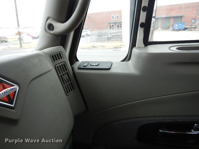 image for item EK9149 2011 International ProStar Premium semi truck