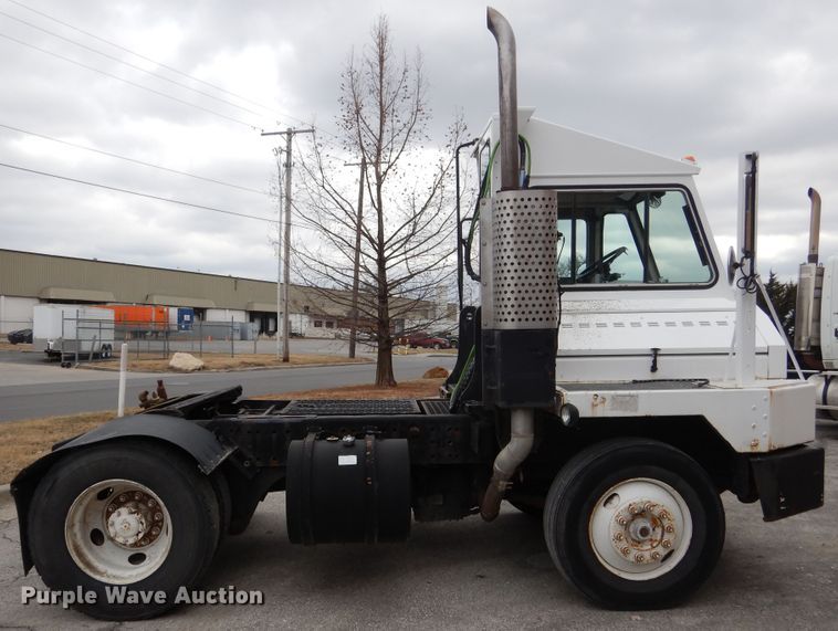 image for item EK9150 2008 Kalmar yard truck