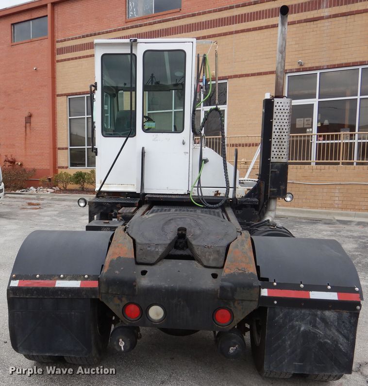 image for item EK9150 2008 Kalmar yard truck