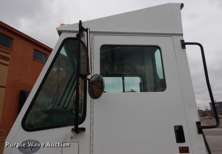 image for item EK9150 2008 Kalmar yard truck