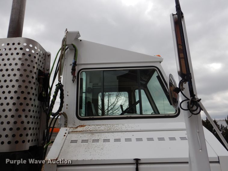 image for item EK9150 2008 Kalmar yard truck