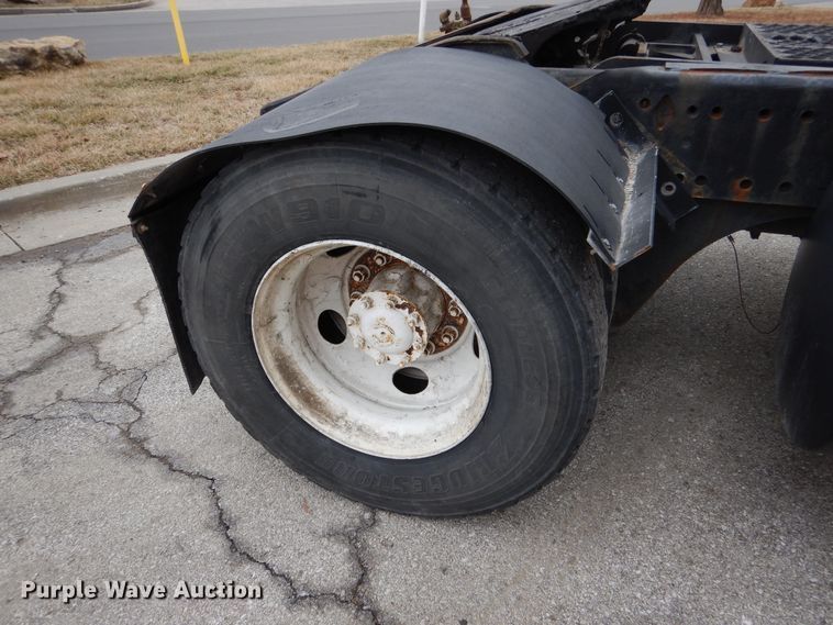 image for item EK9150 2008 Kalmar yard truck