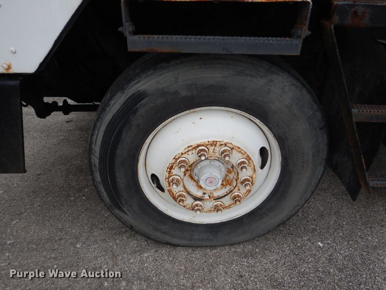 image for item EK9150 2008 Kalmar yard truck