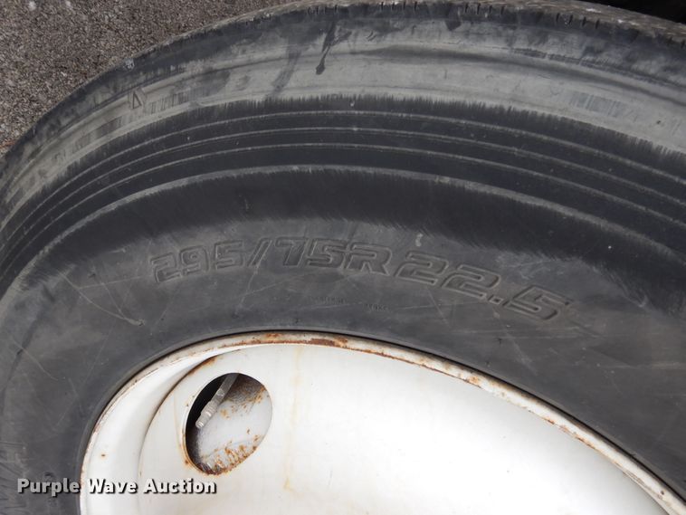 image for item EK9150 2008 Kalmar yard truck