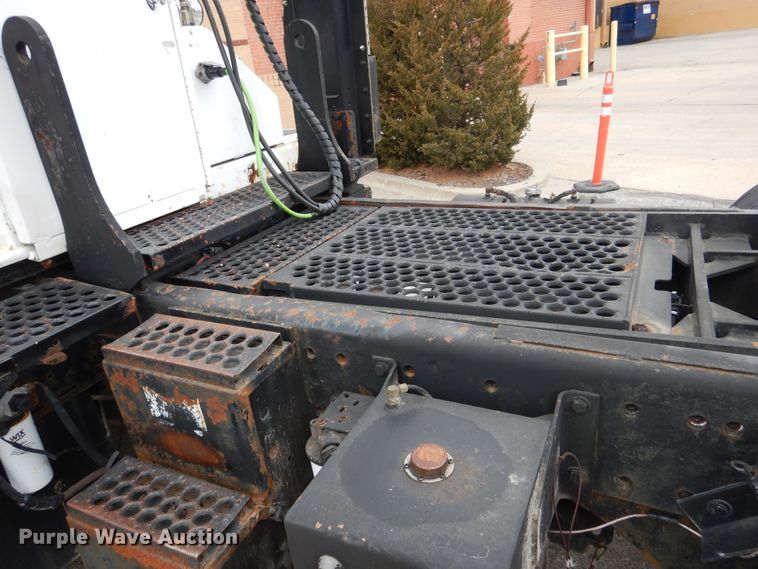 image for item EK9150 2008 Kalmar yard truck