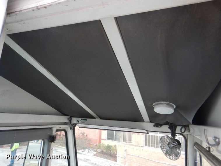 image for item EK9150 2008 Kalmar yard truck