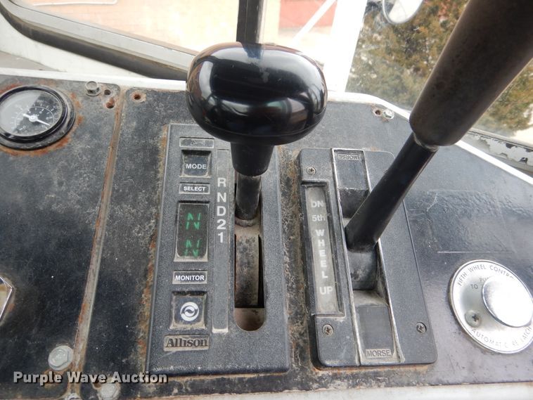 image for item EK9150 2008 Kalmar yard truck