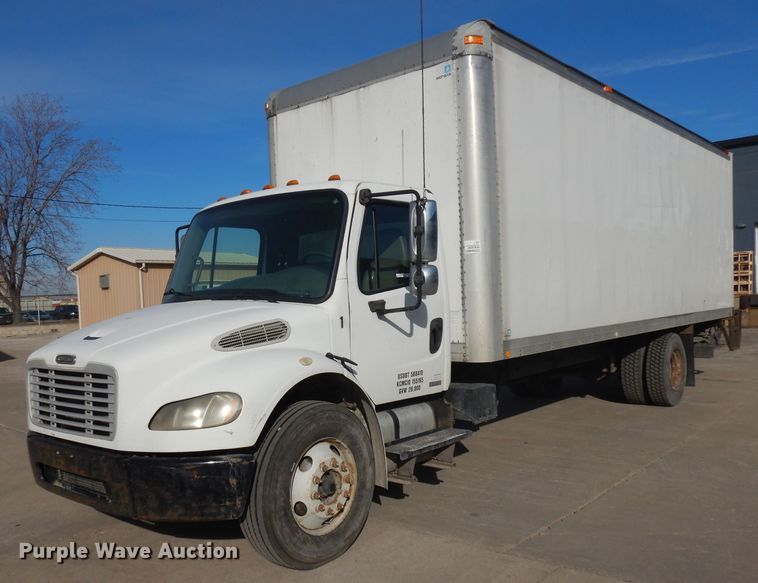image for item ER9881 2005 Freightliner Business Class M2 box truck