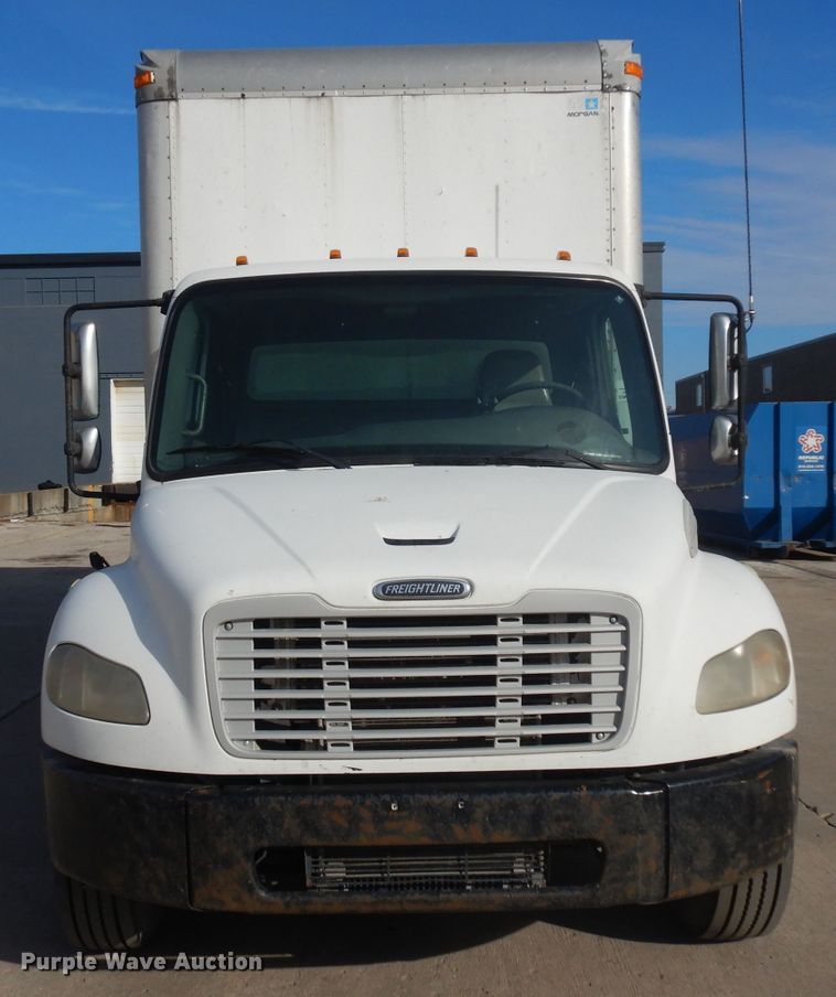 image for item ER9881 2005 Freightliner Business Class M2 box truck