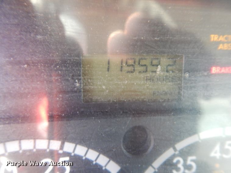 image for item ER9881 2005 Freightliner Business Class M2 box truck