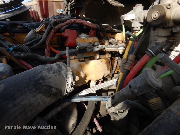 image for item ER9881 2005 Freightliner Business Class M2 box truck