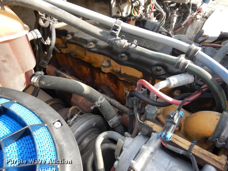 image for item ER9881 2005 Freightliner Business Class M2 box truck