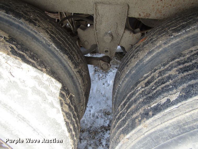 image for item FD9336 1994 Timpte double hopper bottom grain trailer