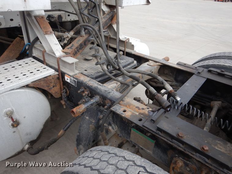 image for item FU9182 2007 Freightliner Columbia semi truck