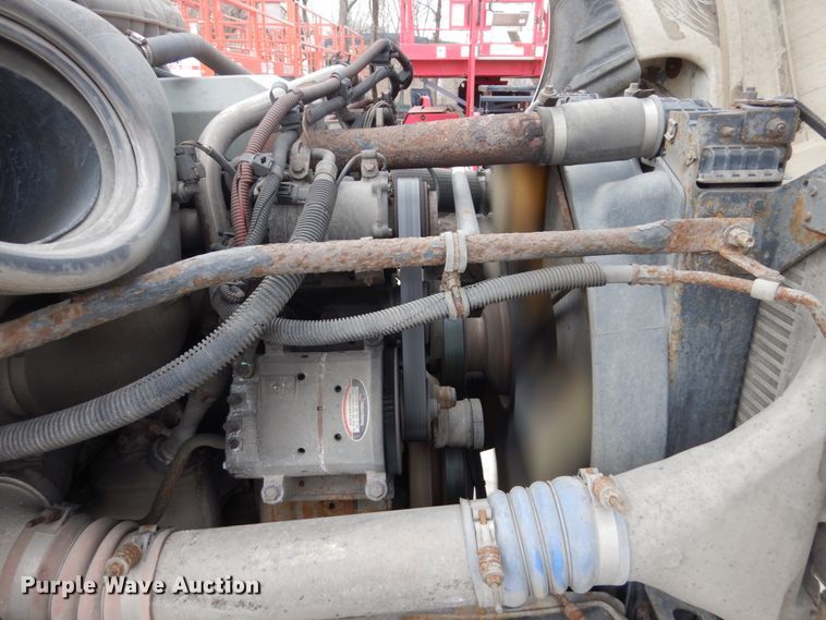 image for item FU9182 2007 Freightliner Columbia semi truck