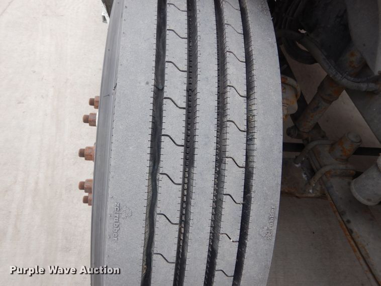 image for item FU9182 2007 Freightliner Columbia semi truck