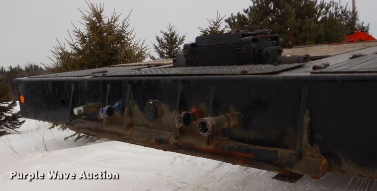 image for item FU9223 2006 XL Specialized XL70SA tilt deck equipment trailer