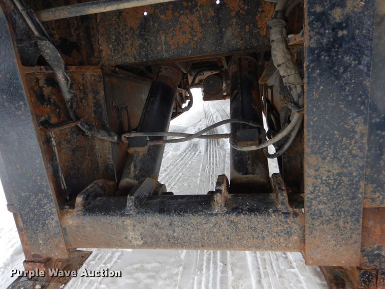 image for item FU9223 2006 XL Specialized XL70SA tilt deck equipment trailer