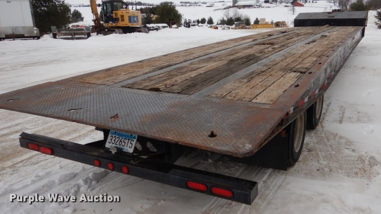 image for item FU9223 2006 XL Specialized XL70SA tilt deck equipment trailer
