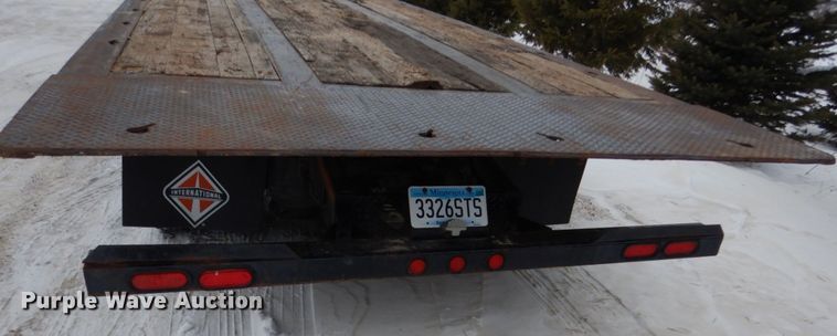 image for item FU9223 2006 XL Specialized XL70SA tilt deck equipment trailer