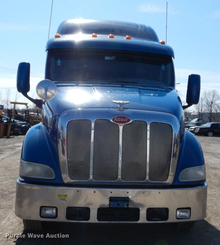 image for item GB9783 2007 Peterbilt 387 semi truck