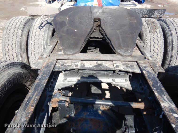 image for item GB9783 2007 Peterbilt 387 semi truck